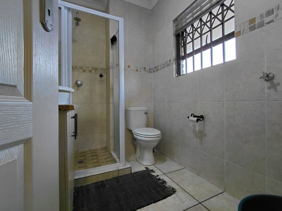 2 Bedroom Property for Sale in Kannoniers Park North West